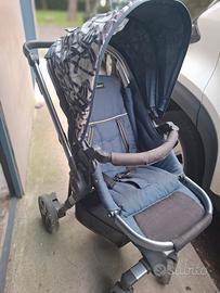 carrozzina più lettino più seggiolone.