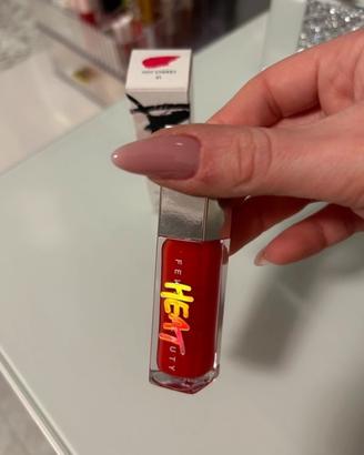 GLOSS bomb heat lucidalabbra rimpolpante FENTY
