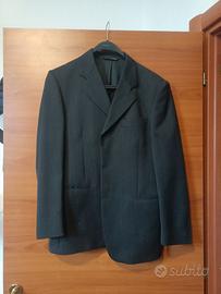 Completo elegante uomo in pura lana