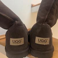 Scarpe UGG stivaletto