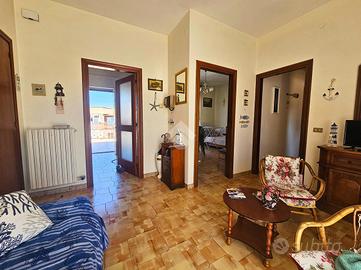 4 LOCALI A TRANI
