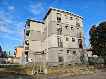 3 LOCALI A CORBETTA