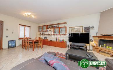 Villa a Casorate Primo Via Besate 4 locali