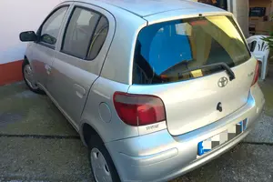 Toyota Yaris 2001