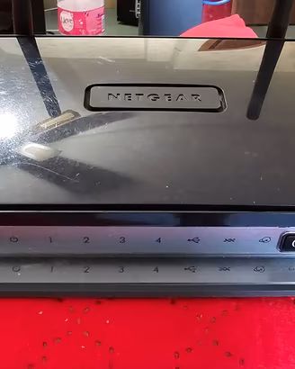 NETGEAR DGN2200