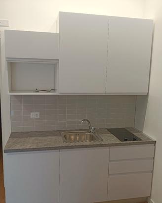 Cucina con fornelli ad induzione  - candy