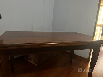 Tavolo in noce nazionale allungabile