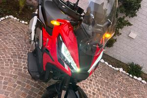 HONDA X-ADV 750 special edition zero sinistri