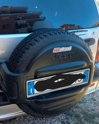 Jeep Cherokee kj 2.8 diesel Crd limited.