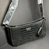 Borsetta Guess nero Lucido