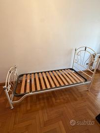 Letto singolo in ferro battuto bianco + materasso