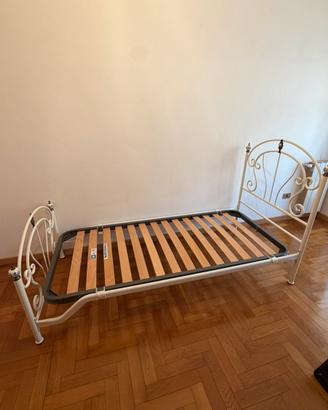 Letto singolo in ferro battuto bianco + materasso