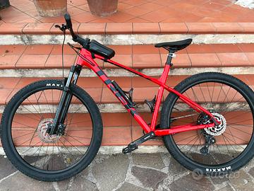 TREK MARLIN 8 XL