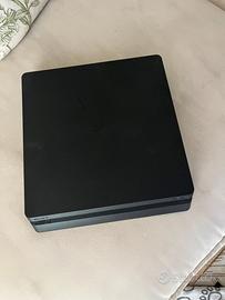 Playstation 4 Slim nera