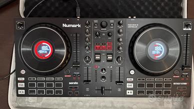 Controller DJ Numark Mixtrack Platinum Fx 4 deck