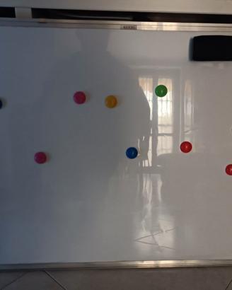 Lavagna magnetica 60x90. Scrivere, disegnare.