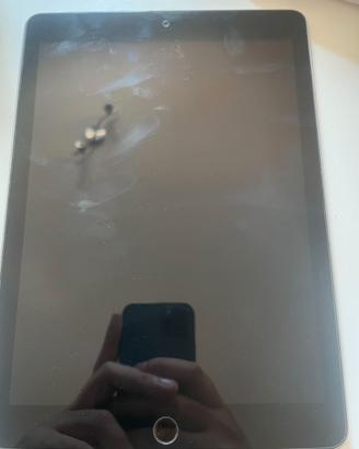 iPad 6ª generazione (2018) 32GB Wi-Fi - A1893 - Di