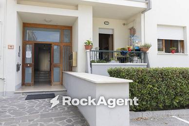 Appartamento di 80 m² con 3 locali a Alba Adriatic