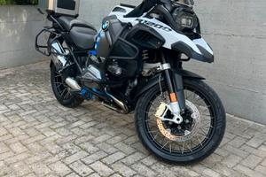 Bmw 1200 R 1200 GS  ADV rally .