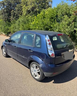 FORD FIESTA 2004/2005