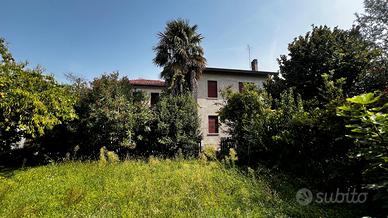 Porzione di Bifamiliare con 350mq di giardino