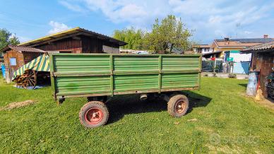 Rimorchio agricolo