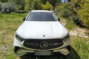 MERCEDES GLC