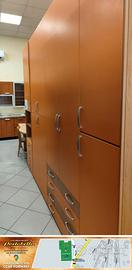 Codice: 10383  ARMADIO N.6 ANTE STILE ODERNO COLOR