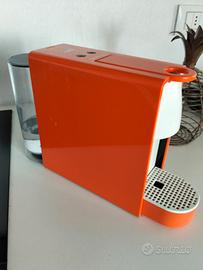 Macchina per caffè Nespresso Pantone
