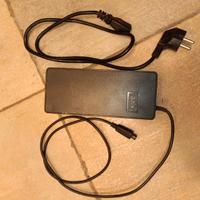 Caricabatterie originale per Inmotion v11