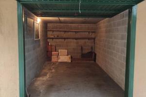 Box / Garage di 14 m² a Bussero