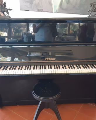 Pianoforte Petrof 113 Nero Lucido usato