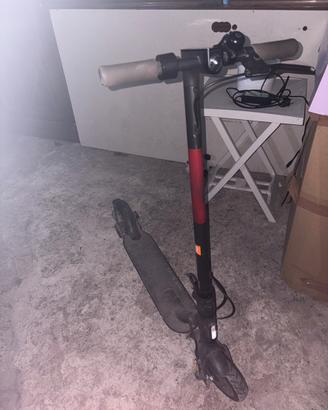 Monopattino elettrico xiaomi