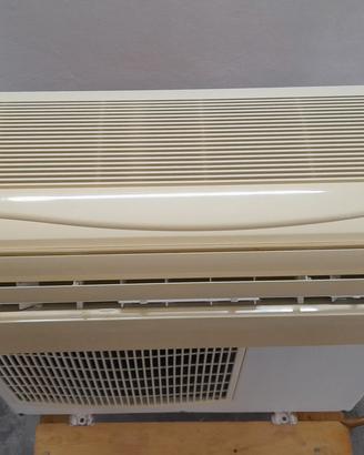 Climatizzatore Marca:CARRIER 7000 btu pompa/calore