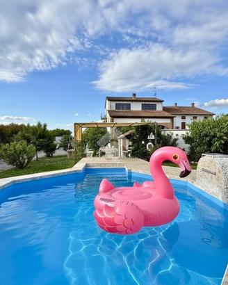 VILLA A SCHIERA D'ANGOLO A SISSA TRECASALI