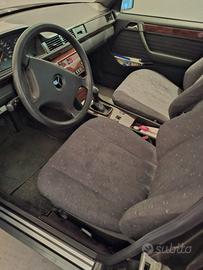 Mercedes 200  anno 1991. gpl