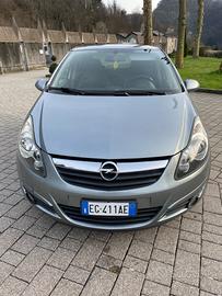 Opel Corsa 1.2 adatta a neopatentati