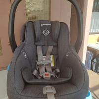 Seggiolino auto e struttura passeggino Uppababy