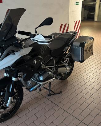 Valigie/borse alluminio bmw r 1250 gs Frank castle