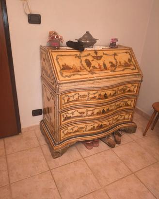 ribalta veneziana bombata 3 cassetti 