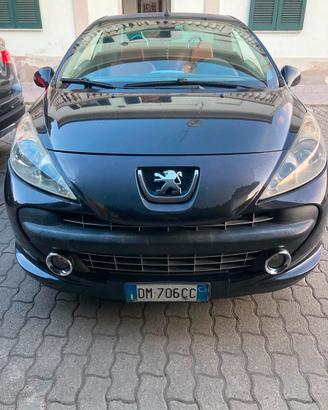 Peugeot 207 1.6 HDI, 220.000kn 2008