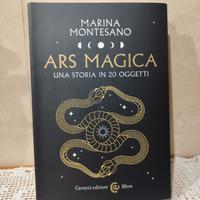 Ars magica. Una storia in 20 oggetti