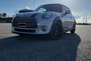 Mini Cooper 1.5, 136 cv