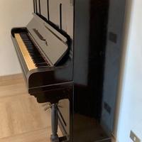 Pianoforte verticale Nero