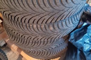 GOMME INVERNALI CON CERCHI