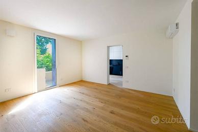 Appartamento di 124 m² con 4 locali e box auto dop
