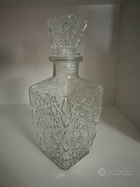 Lotto bottiglia da liquore + bicchieri