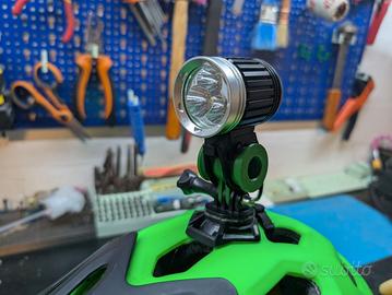 Supporto per luce da bicicletta action cam