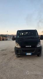 Daily IVECO con Gru