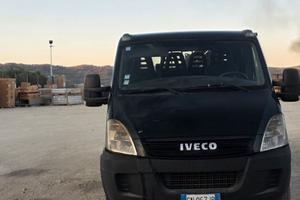 Daily IVECO con Gru